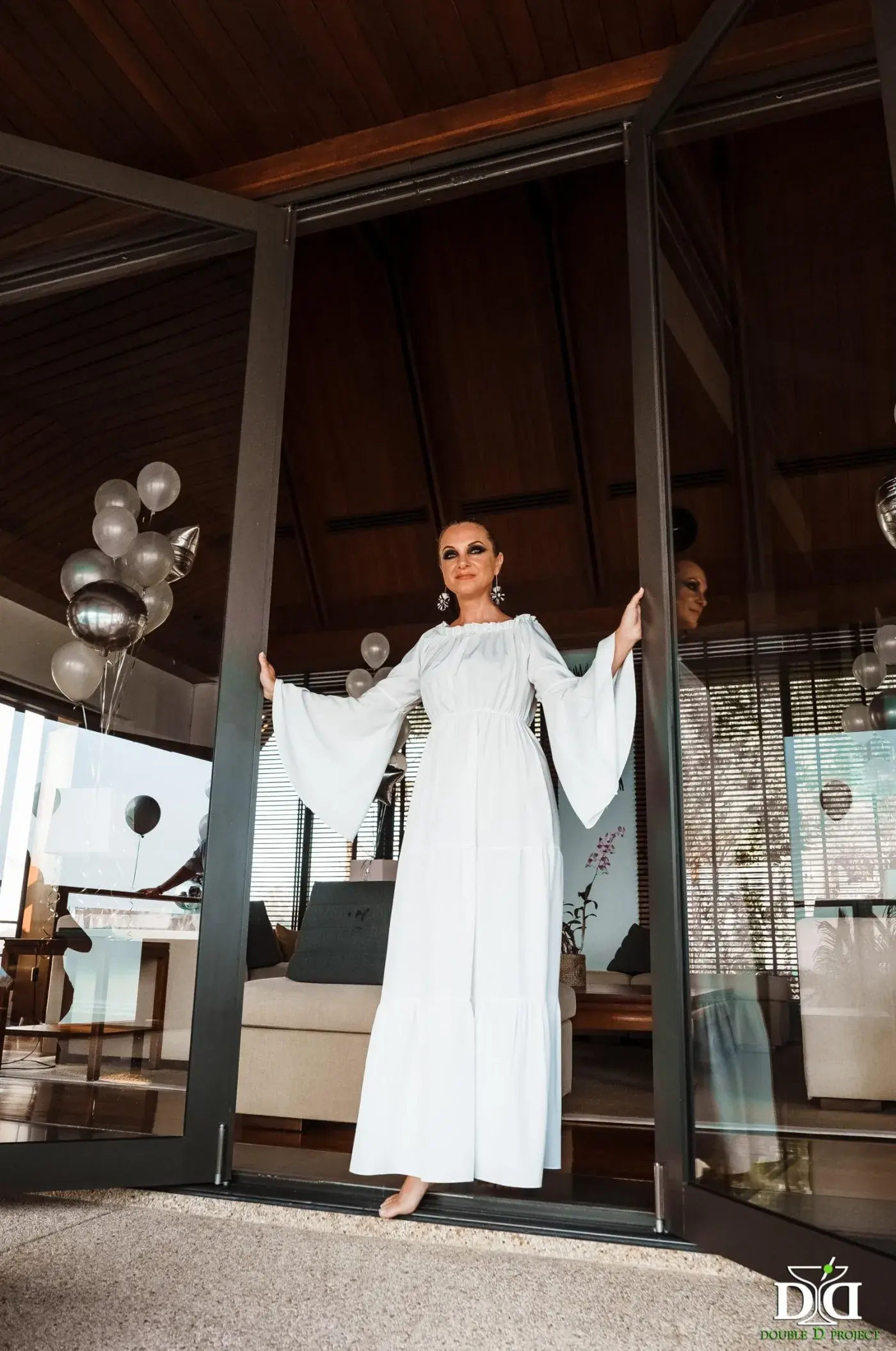 Sedoy Silver Birthday Party — a silver dress code birthday — photo 18