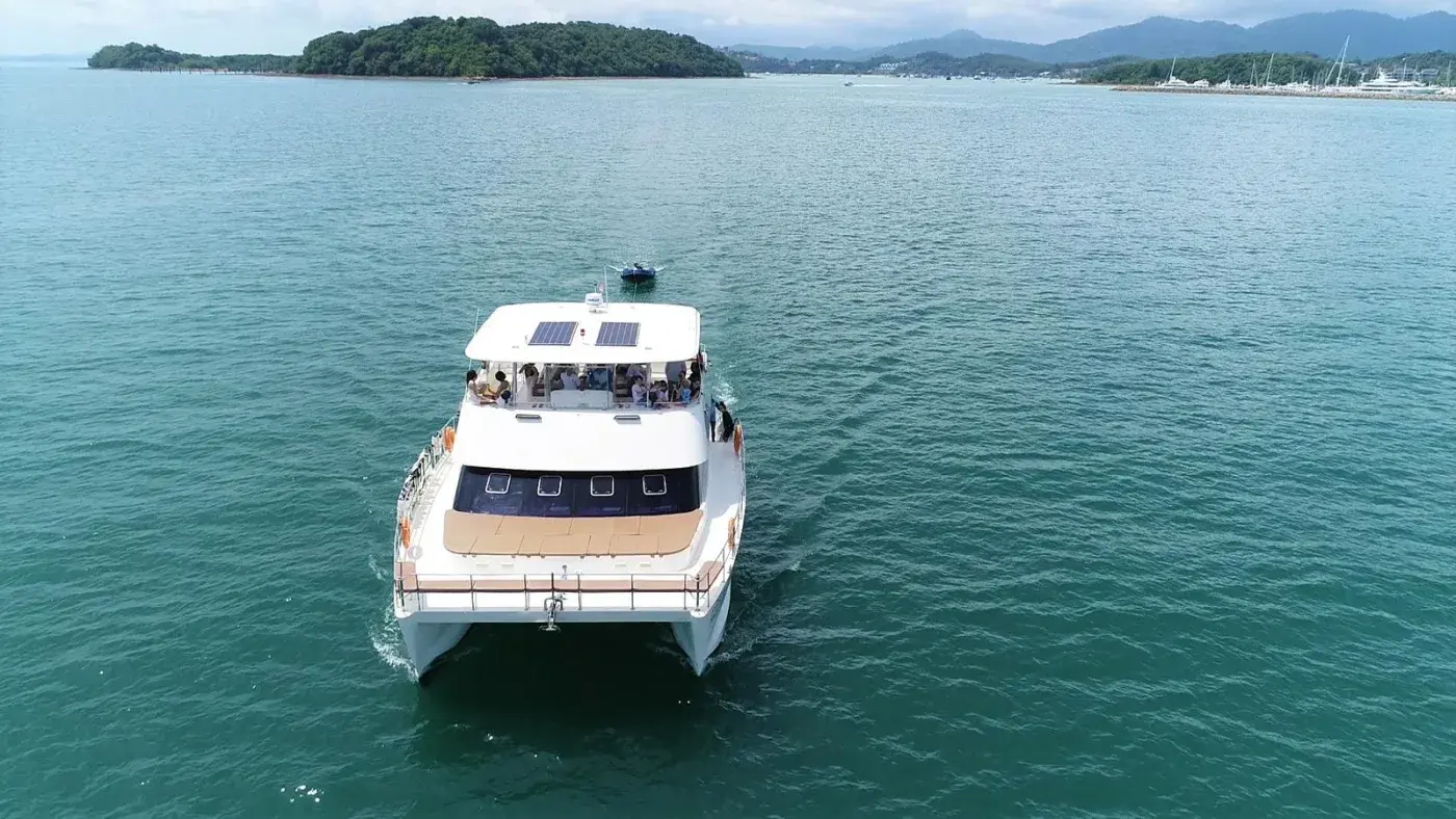 Yacht Y5, Chalong Pier