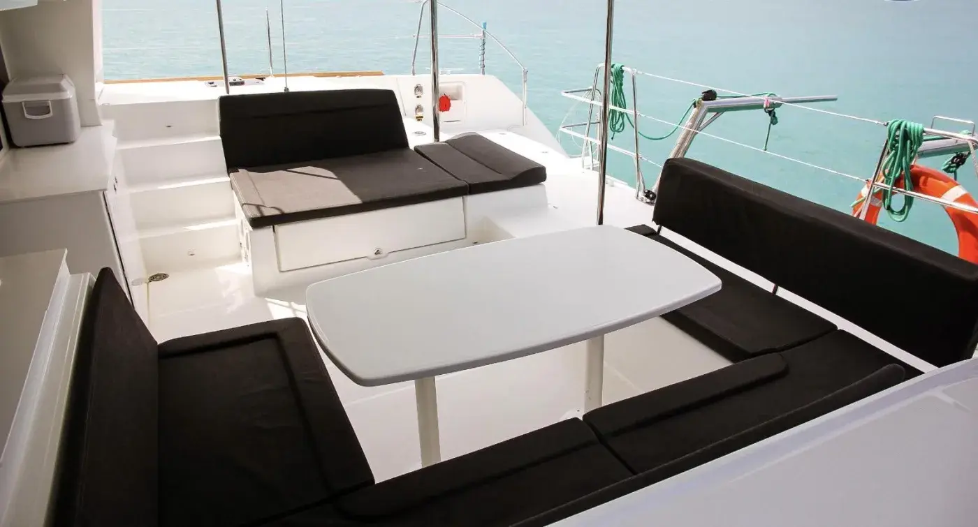 Yacht Y3, Chalong Pier