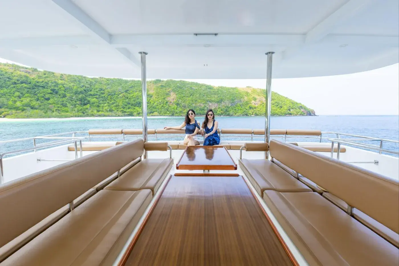 Yacht Y5, Chalong Pier