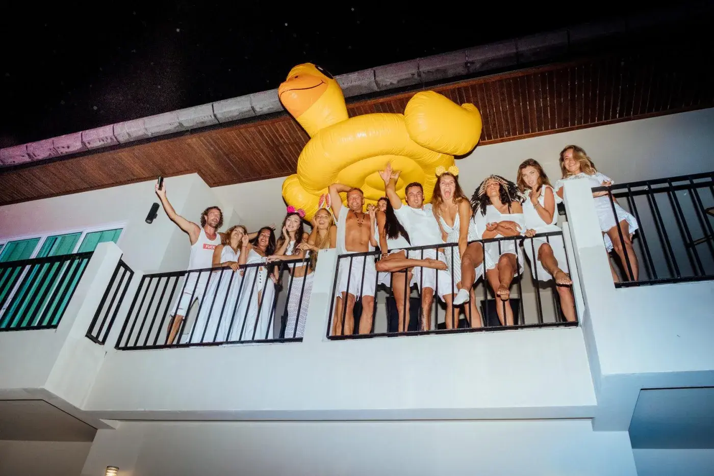 White Party — a birthday at a private villa in Phuket — photo 20