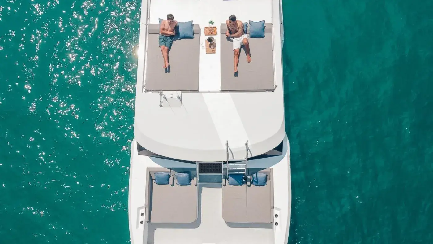 Yacht Y5 A, Ao Po Pier