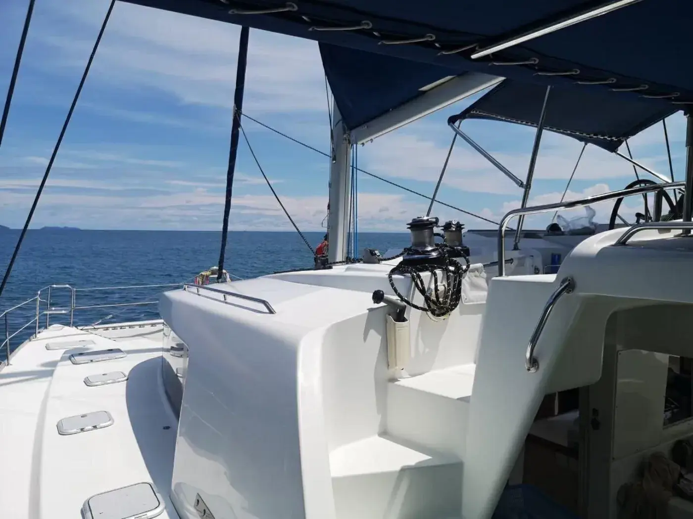 Yacht Y2, Chalong Pier