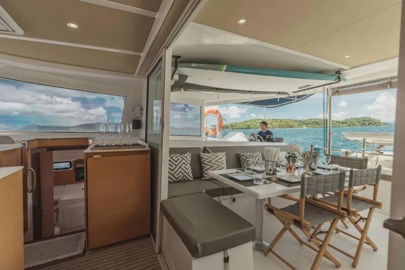 Yacht Y2 A, Ao Po Pier