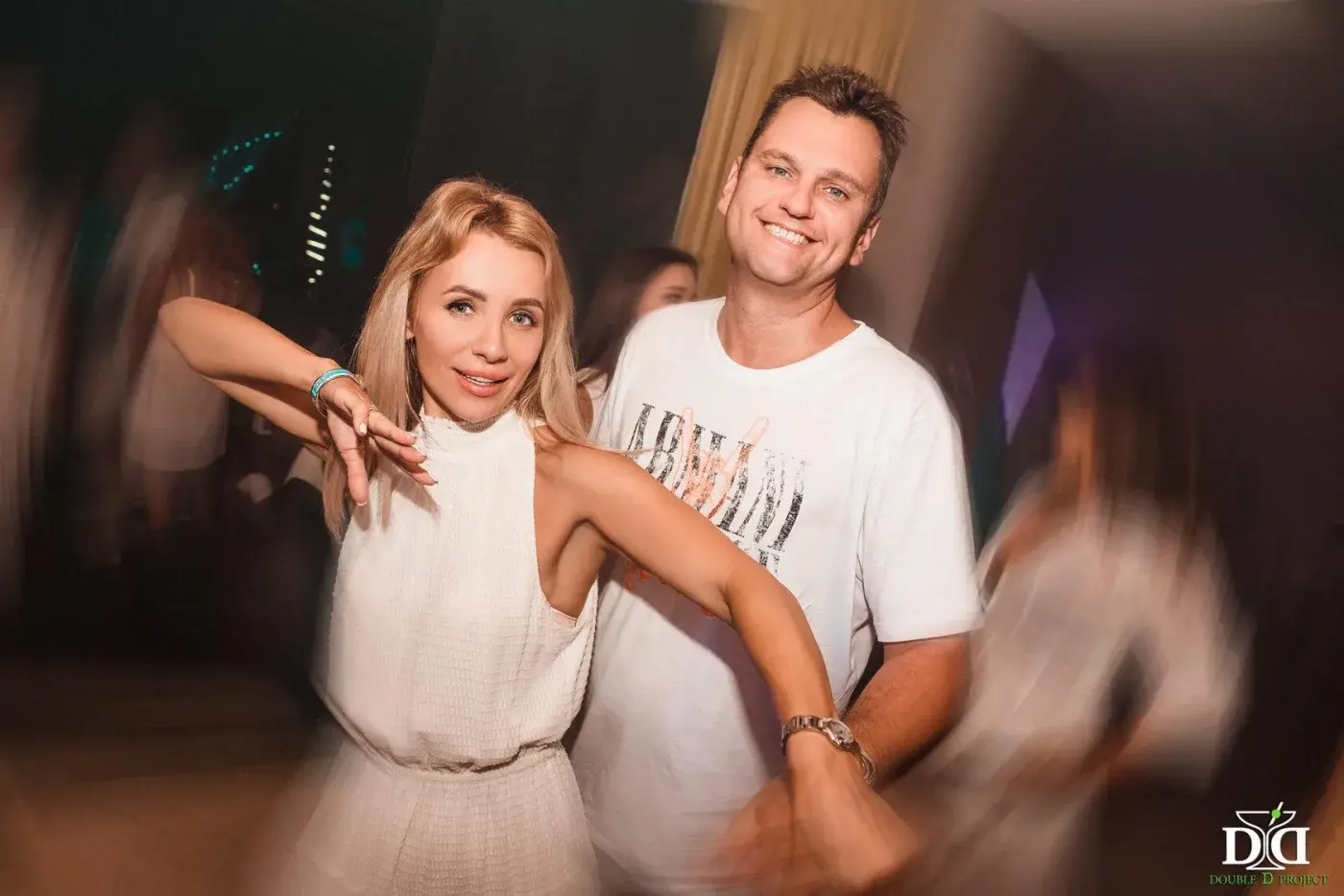 White Edition — a white dress code party at a villa in Phuket — photo 10