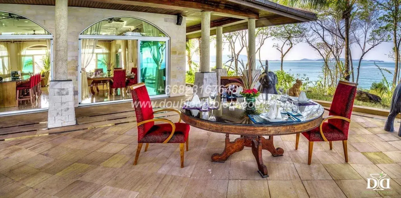 Villa V19, Private islands