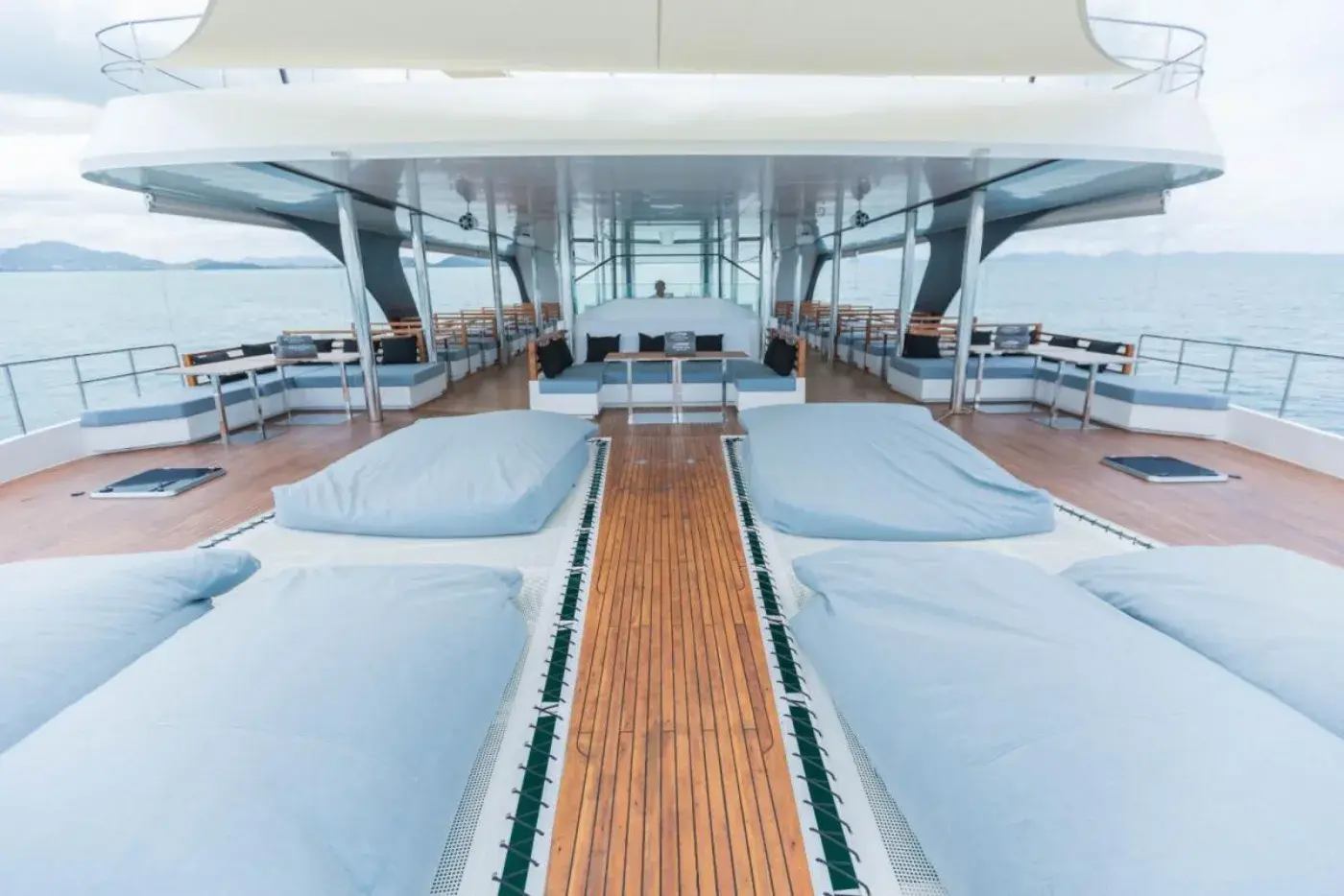 Yacht Y13