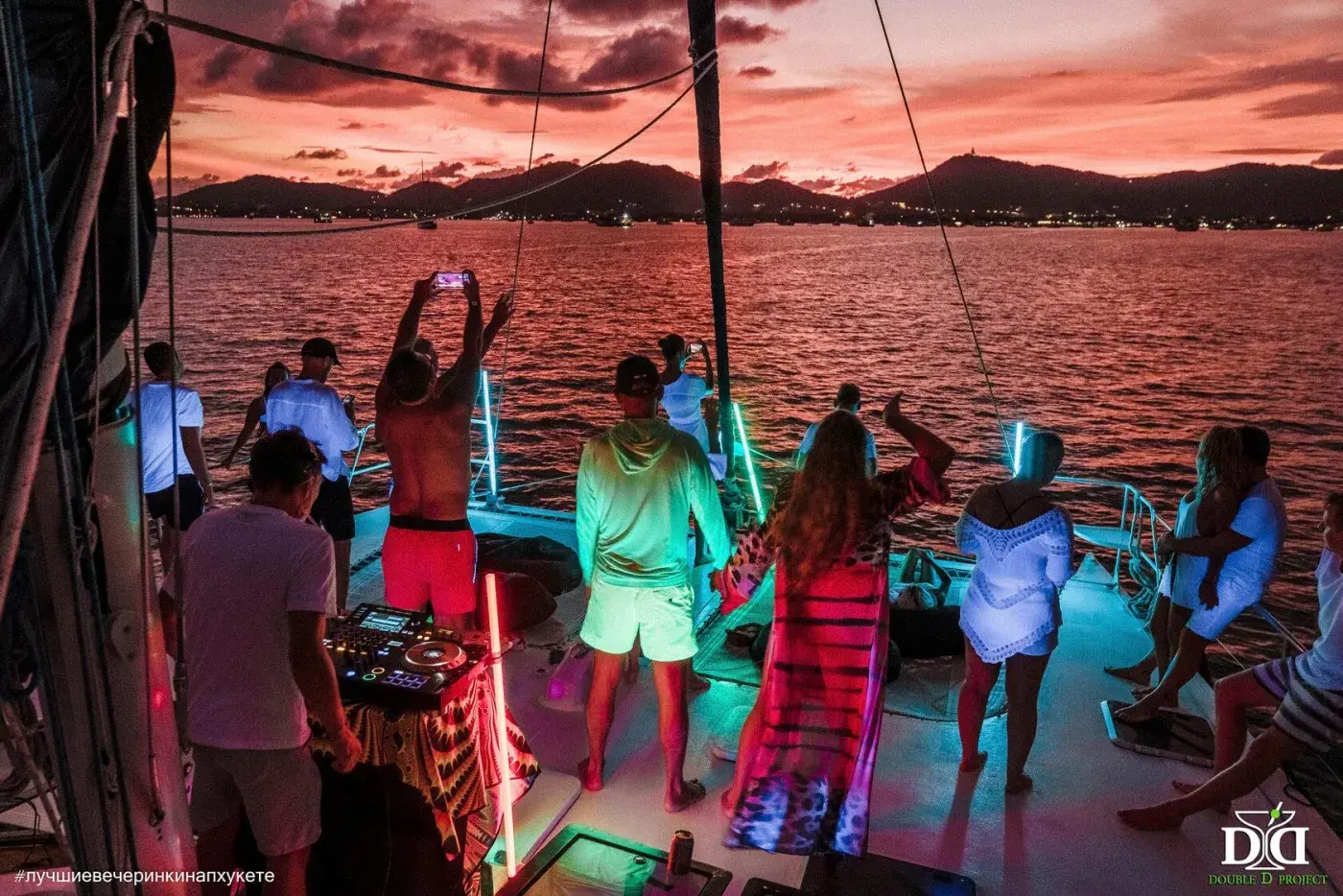 Yacht Party Bohemian — a DJ set on the water — photo 4