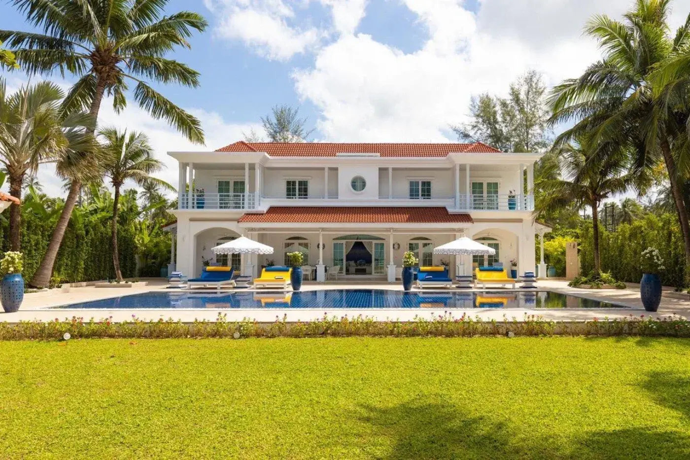 Villa N12, Private islands