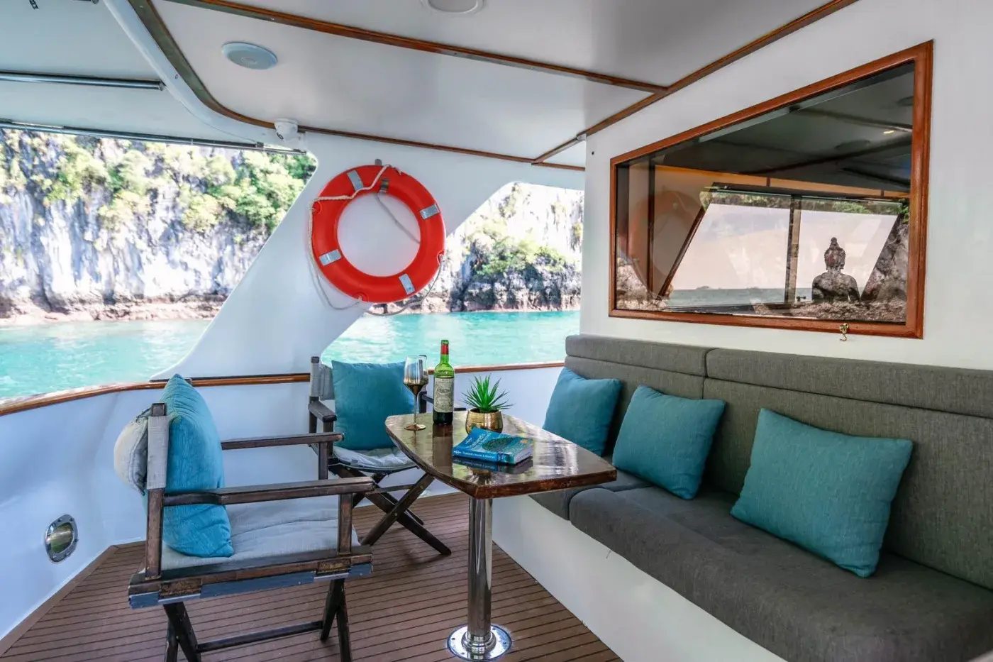 Yacht Y7, Ao Po Pier