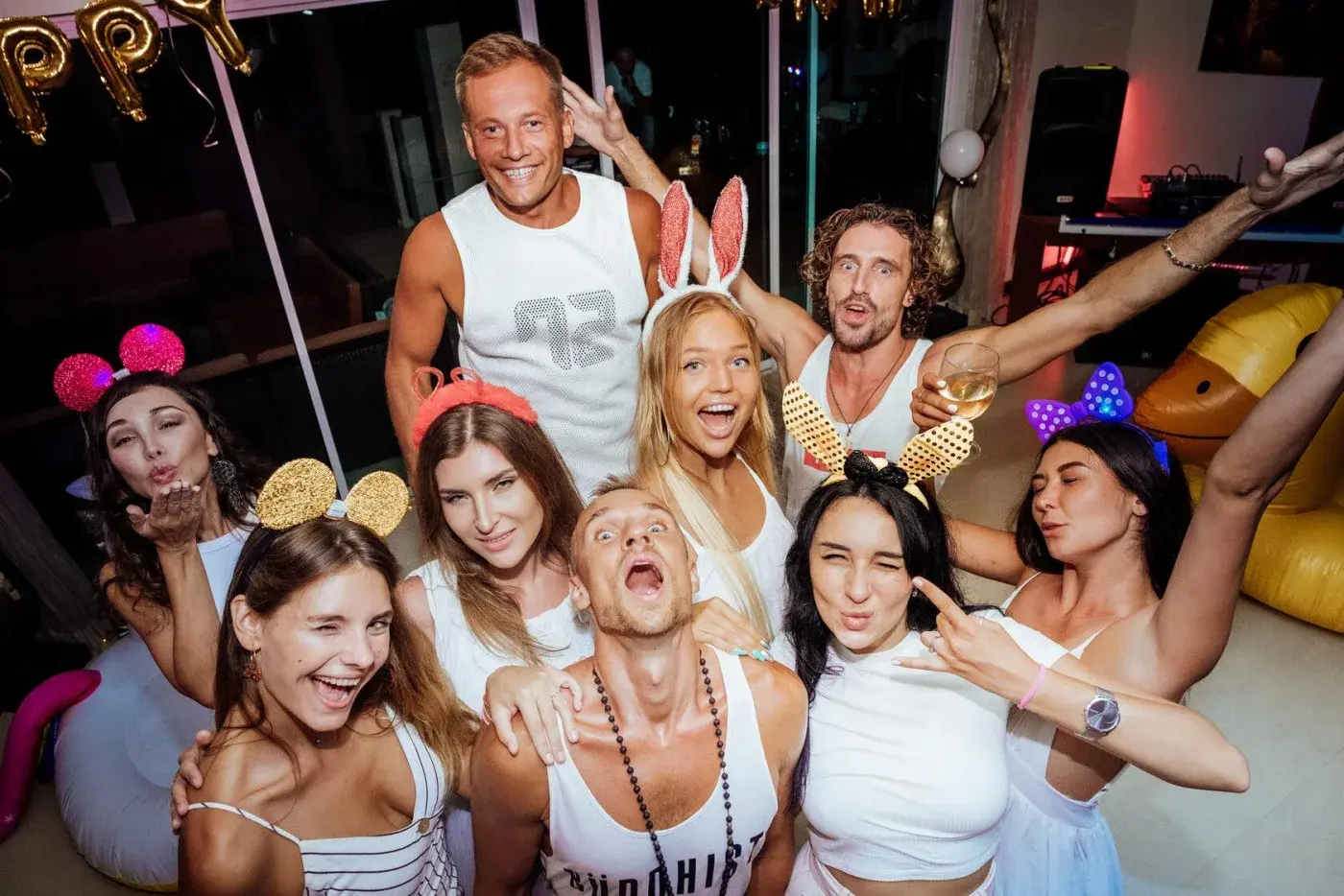 White Party — a birthday at a private villa in Phuket — photo 25