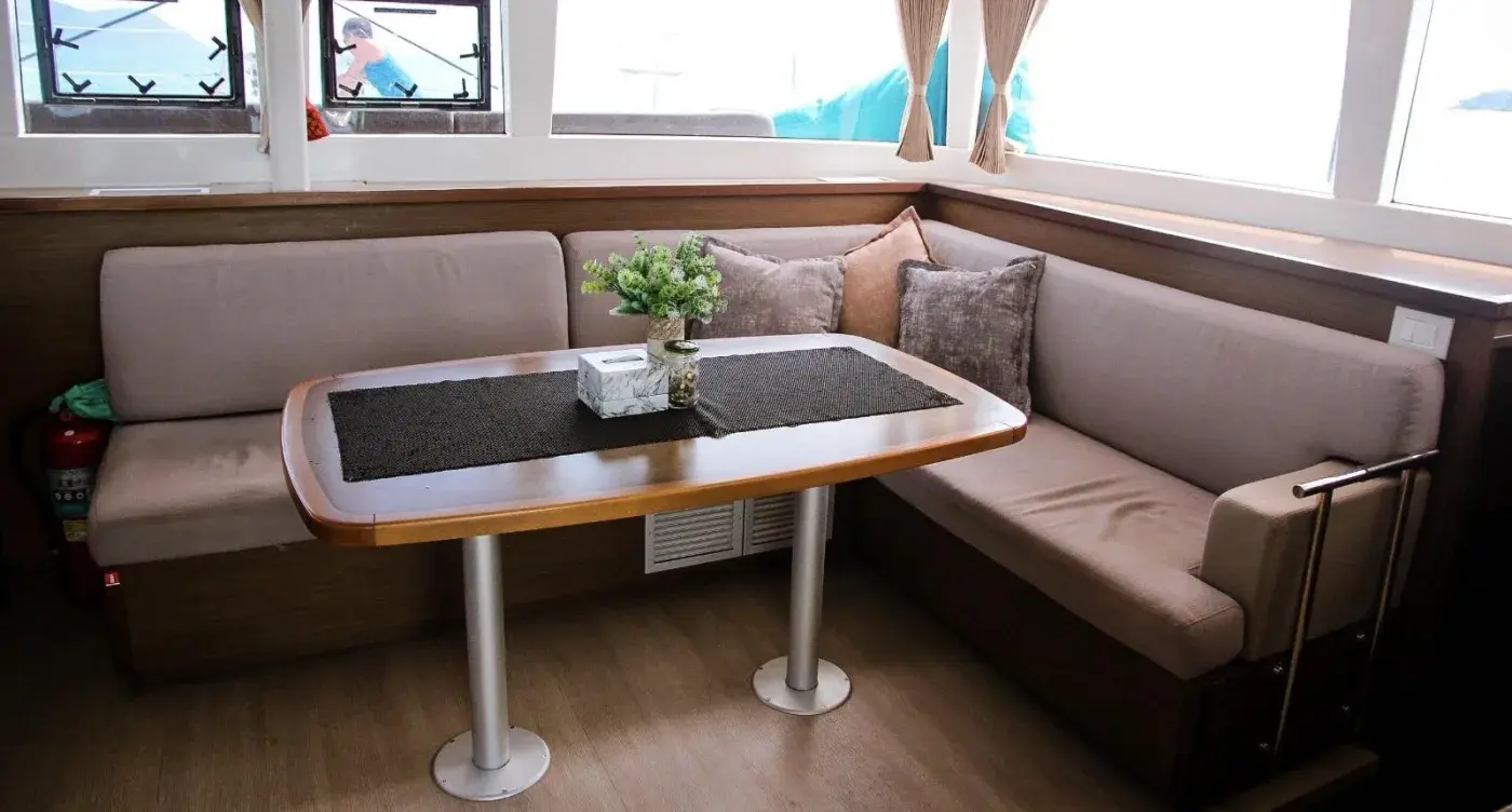 Yacht Y3, Chalong Pier