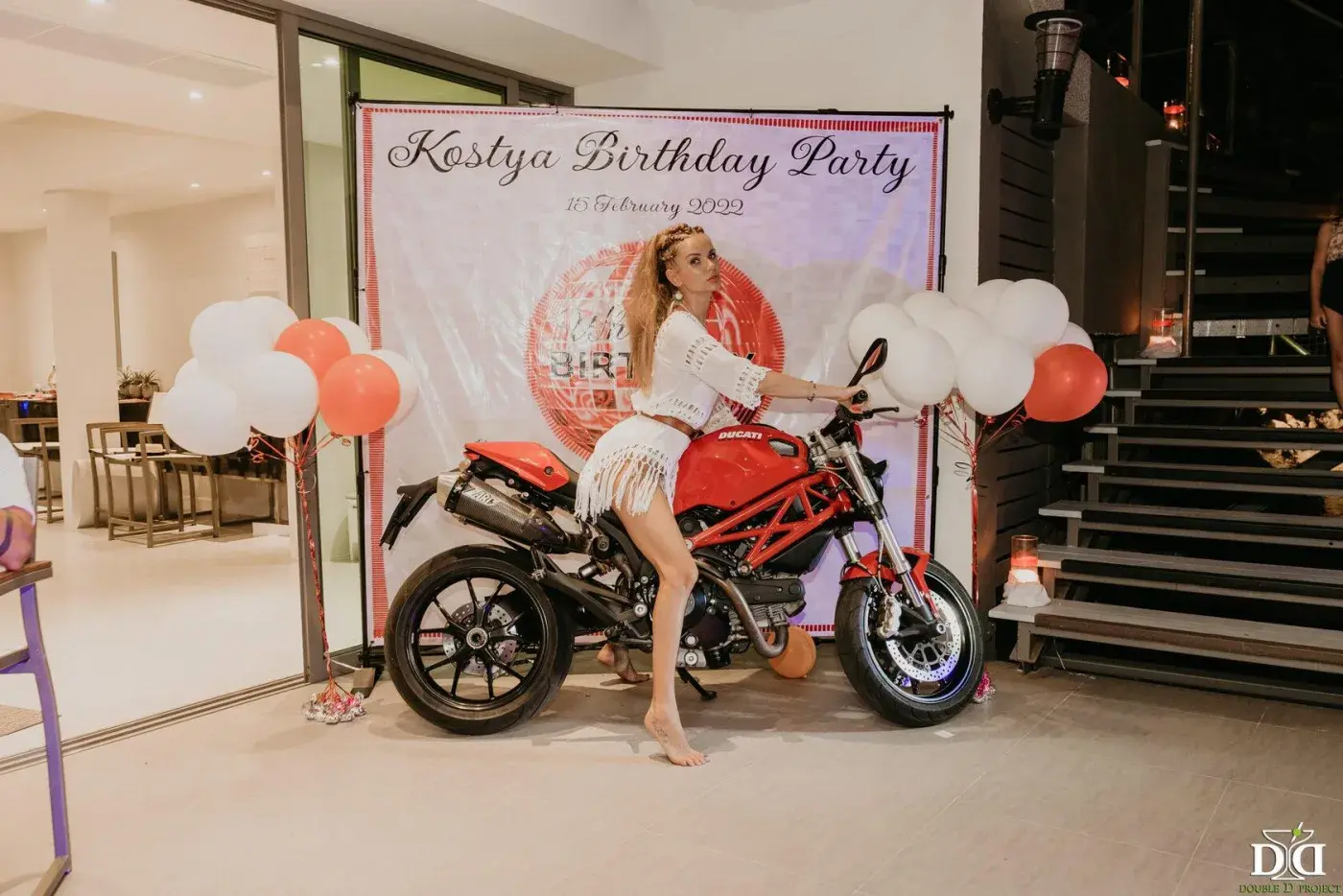 Birthday Party Fedanov——白色着装要求的生日派对 — 照片 3