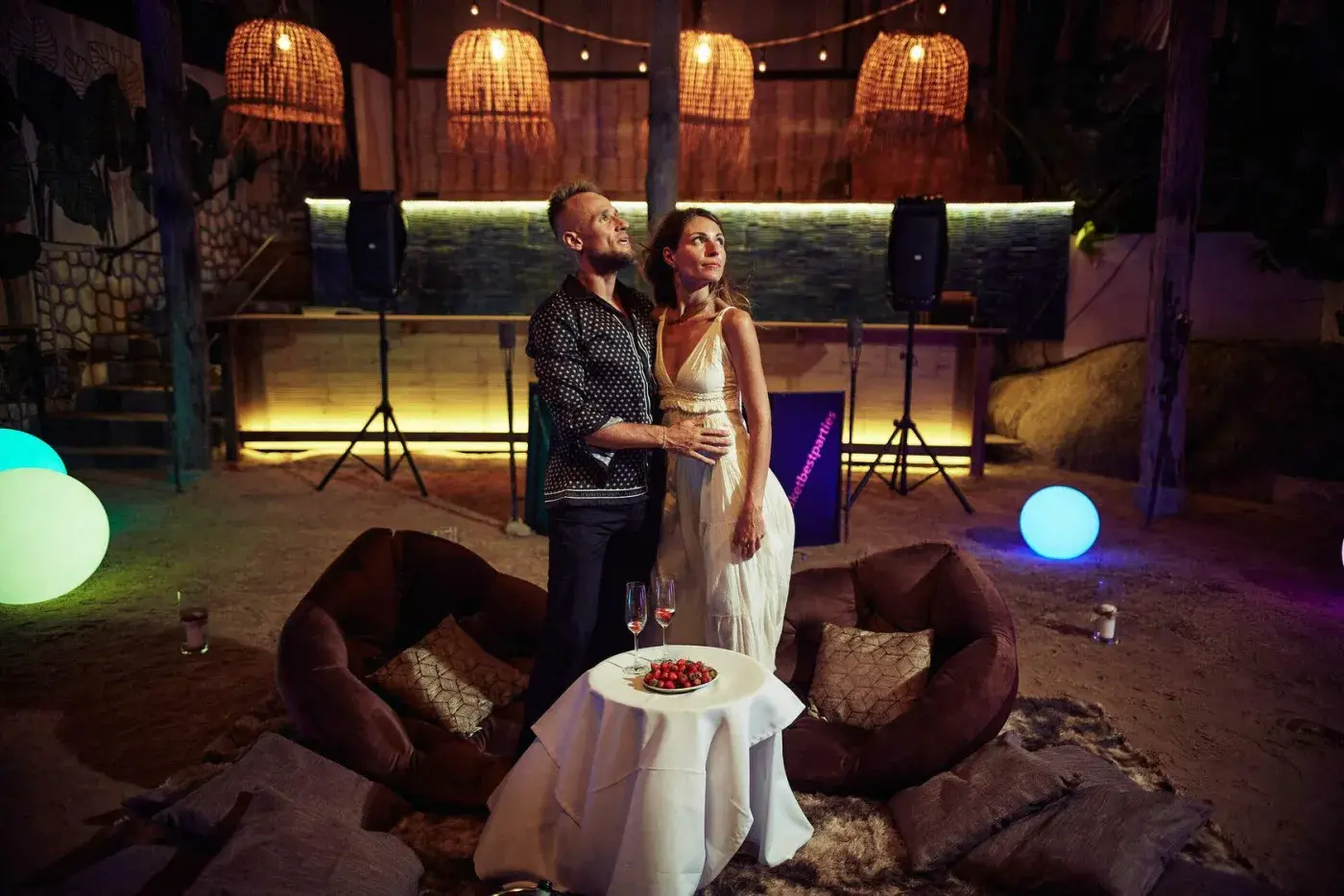 Romantic dinner on the beach in Phuket — photo 6
