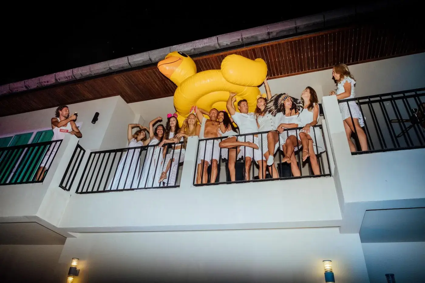 White Party — a birthday at a private villa in Phuket — photo 19