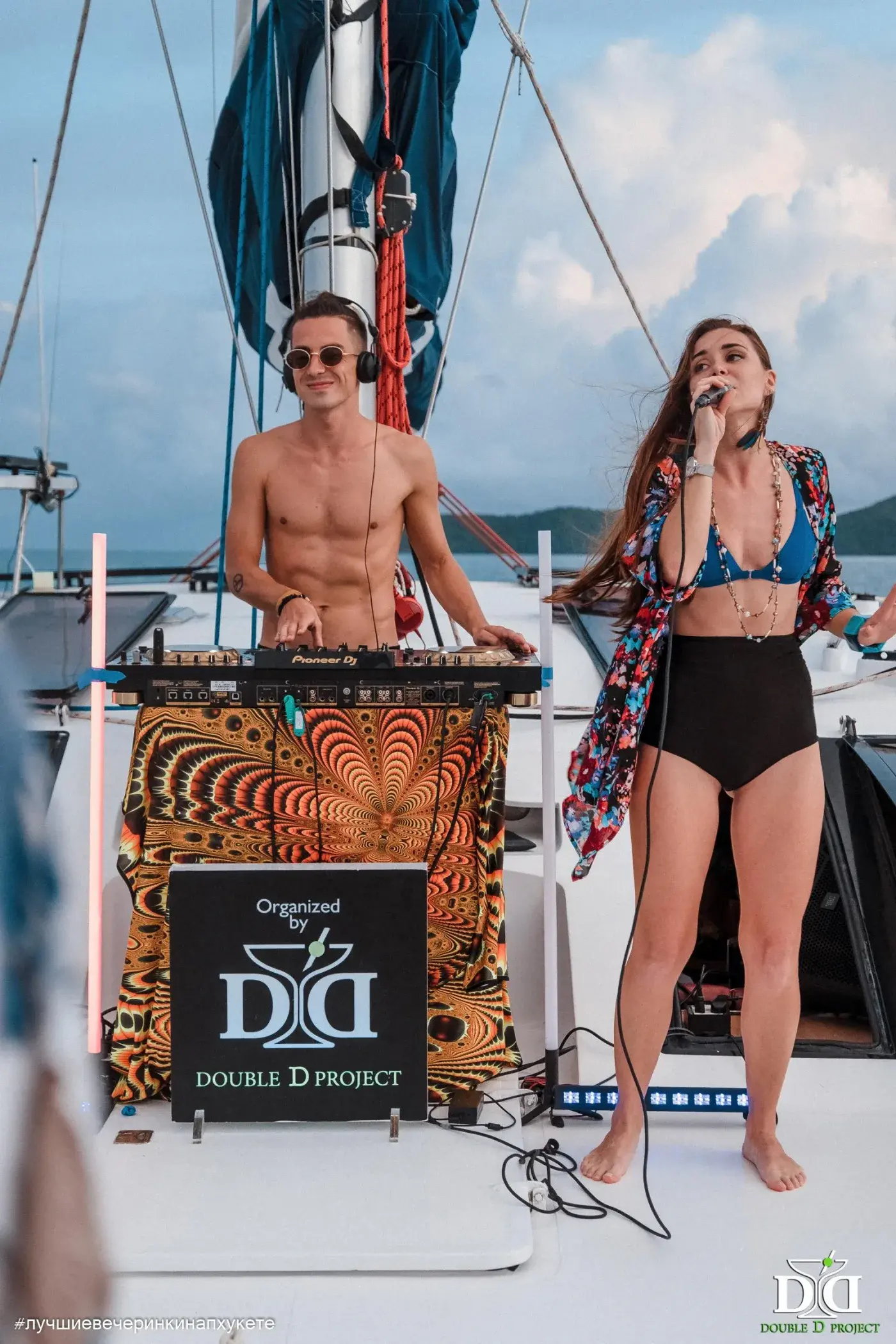 Yacht Party Angelica — a night catamaran party in Phuket — photo 22
