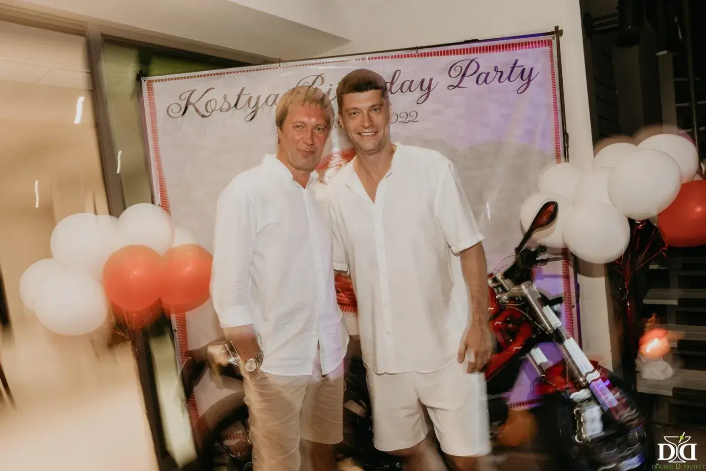 Birthday Party Fedanov——白色着装要求的生日派对 — 照片 11