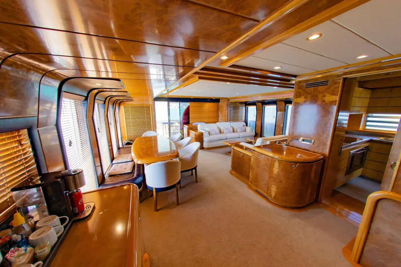 Yacht Y8, Chalong Pier