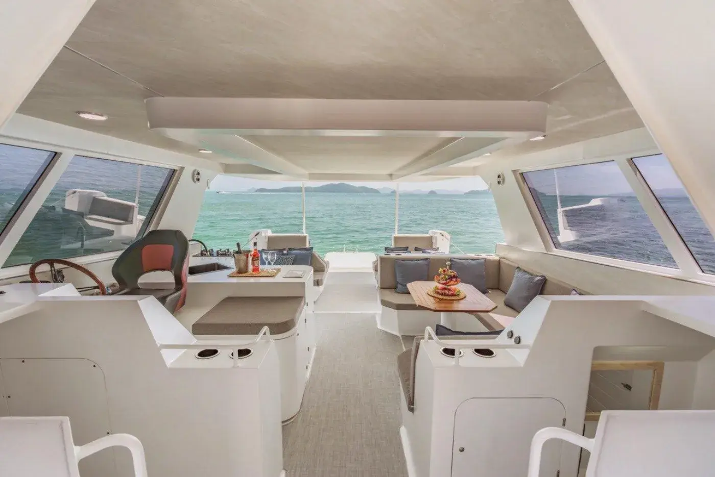 Yacht Y5 A, Ao Po Pier
