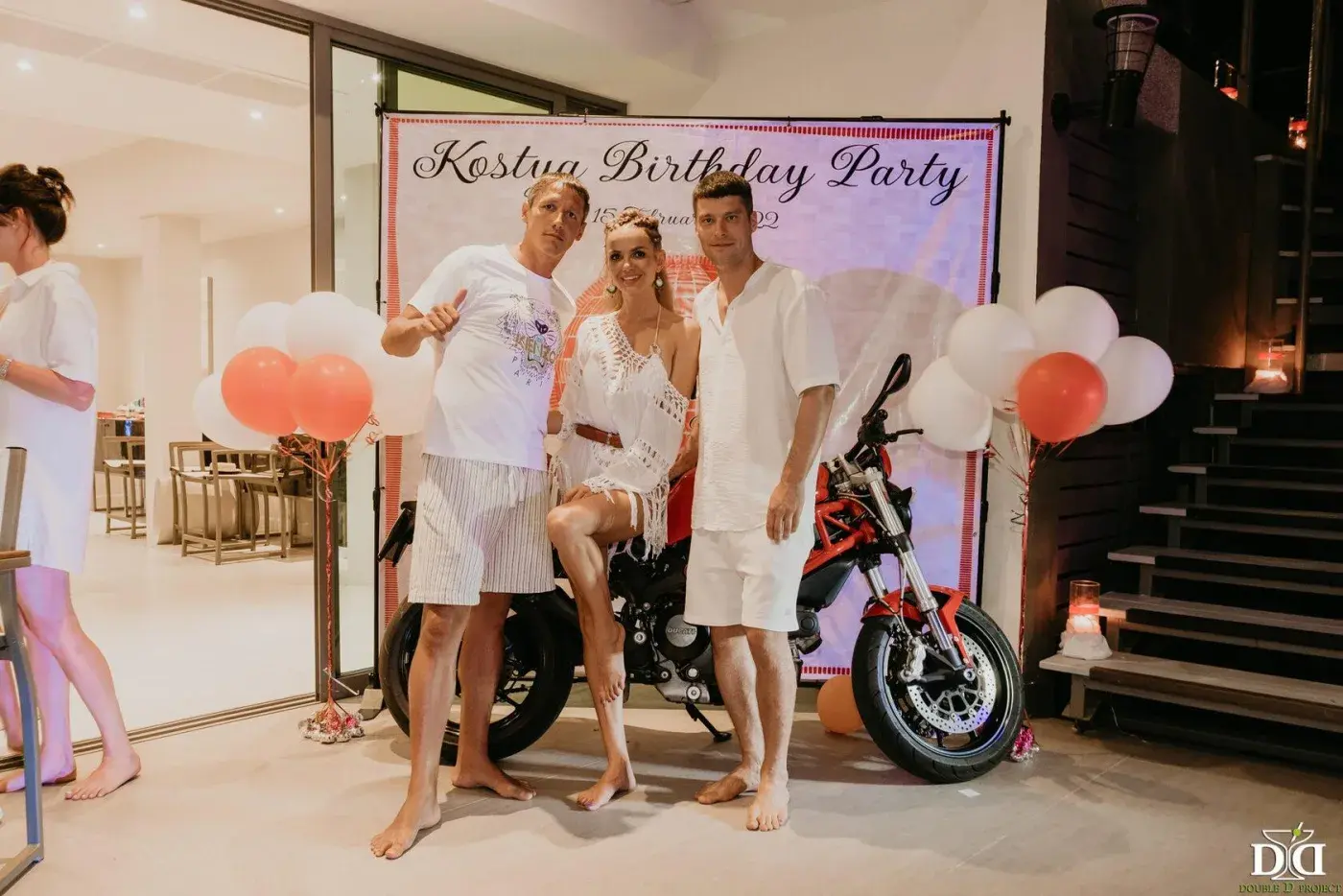 Birthday Party Fedanov——白色着装要求的生日派对 — 照片 22