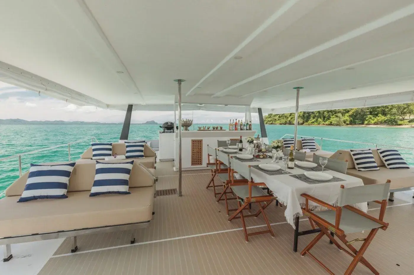 Yacht Y6, Ao Po Pier