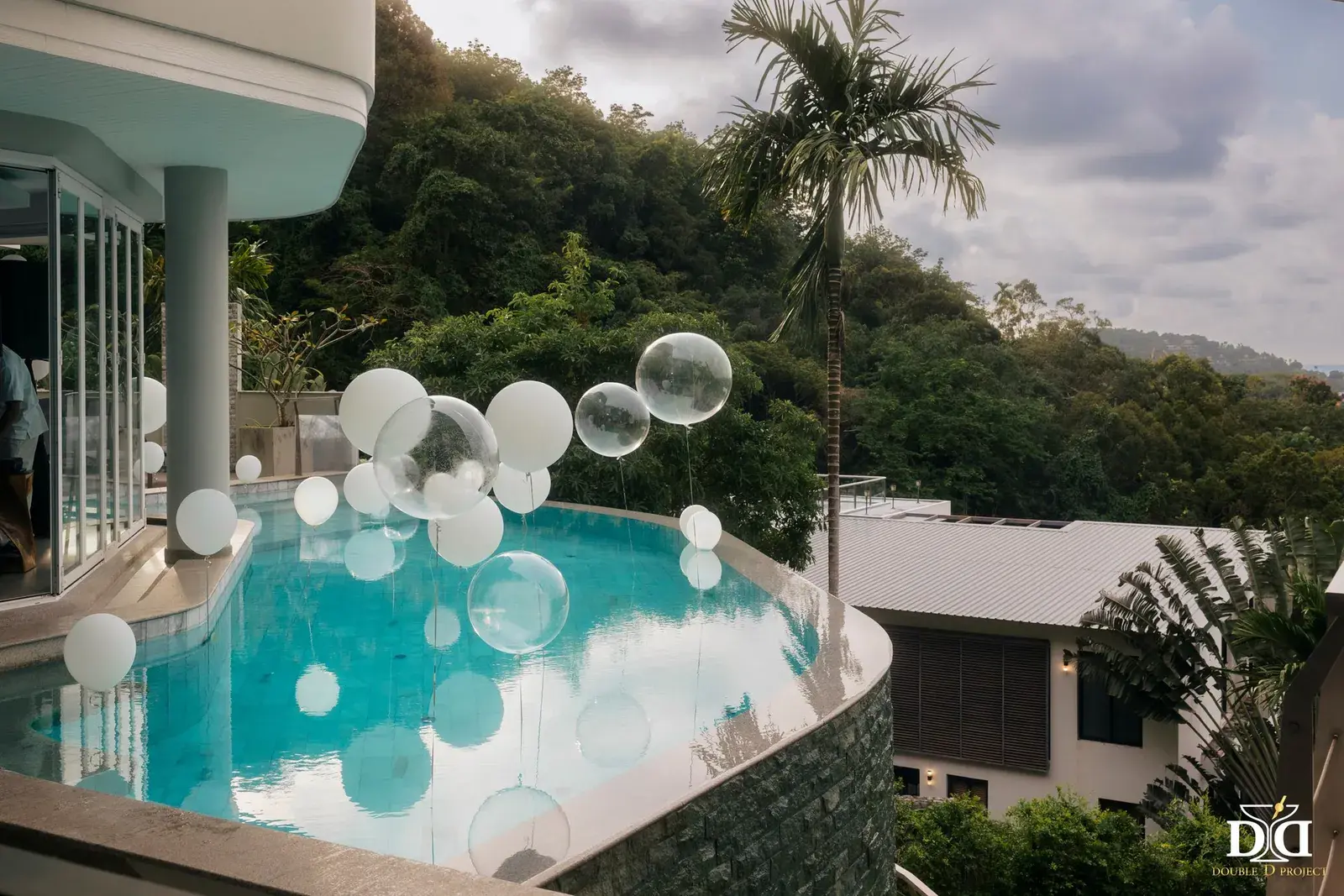 Aan’s birthday — a pool party at Villa V7 — photo 3