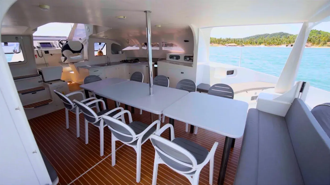 Yacht Y0, Chalong Pier