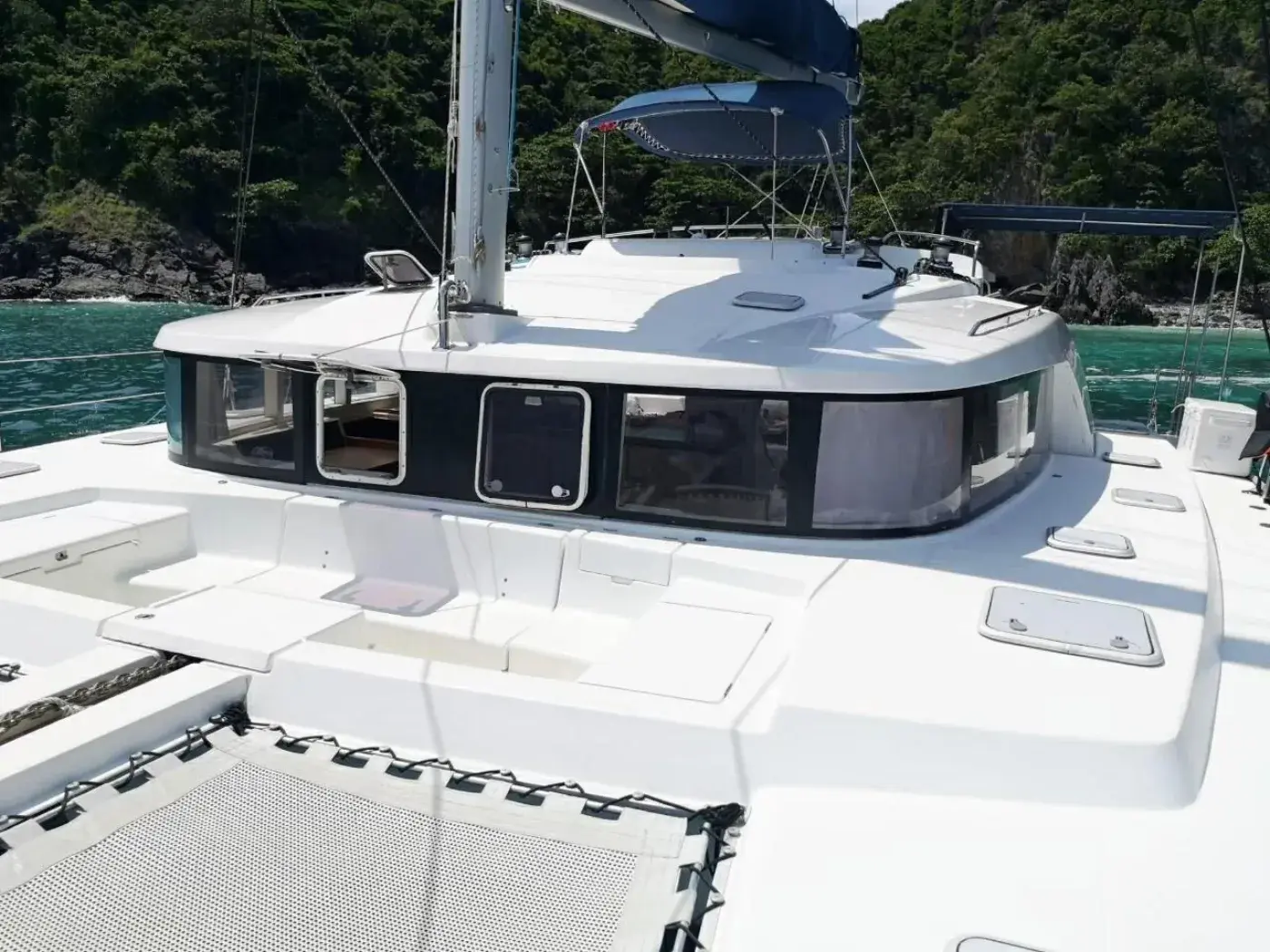 Yacht Y2, Chalong Pier