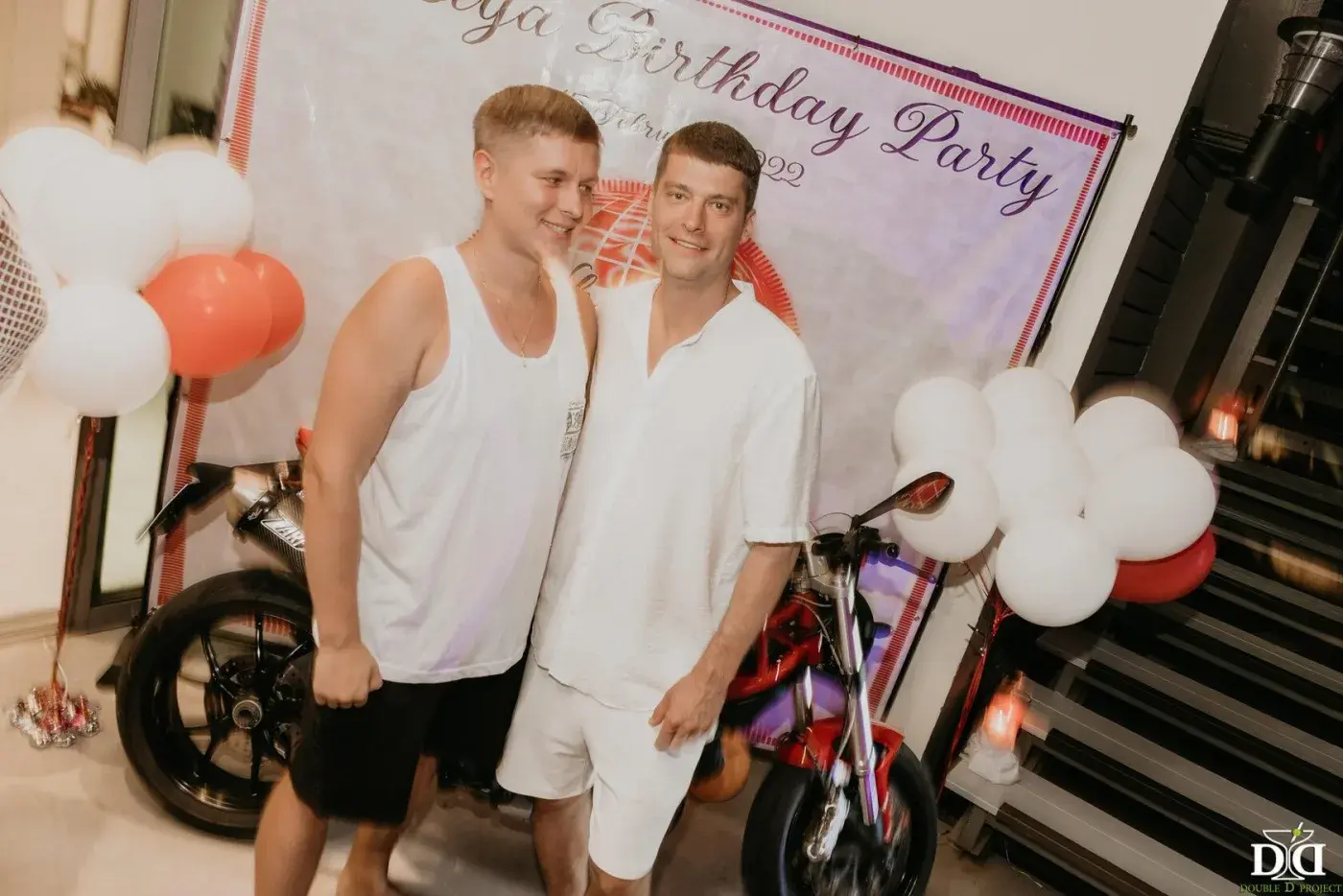 Birthday Party Fedanov——白色着装要求的生日派对 — 照片 16