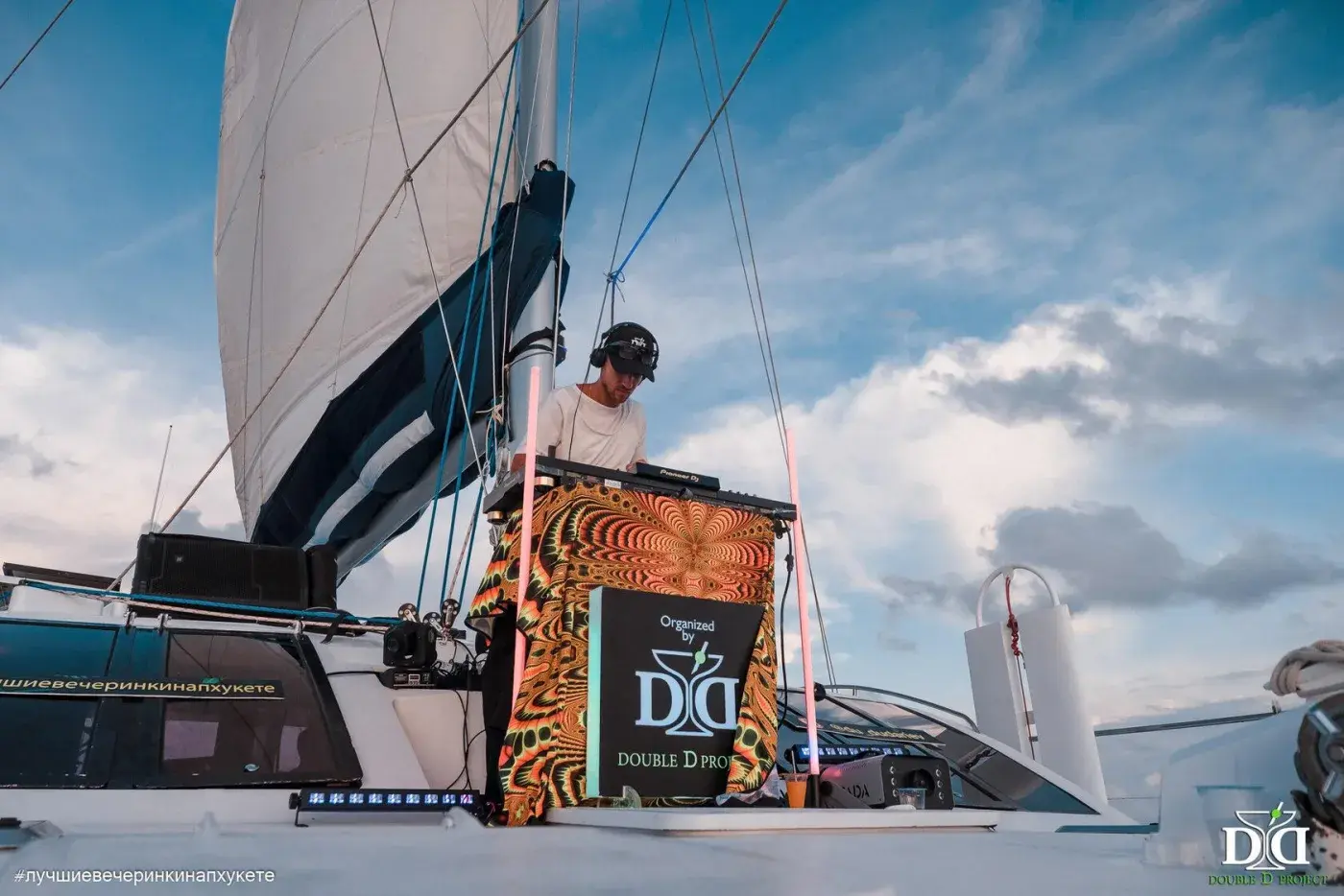 Yacht Party “Ella”——普吉岛双体船派对 — 照片 15