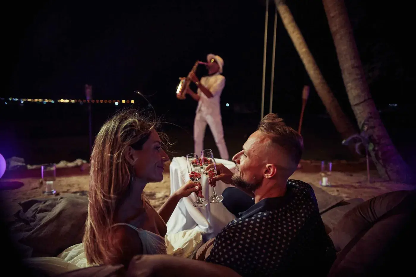 Romantic dinner on the beach in Phuket — photo 11