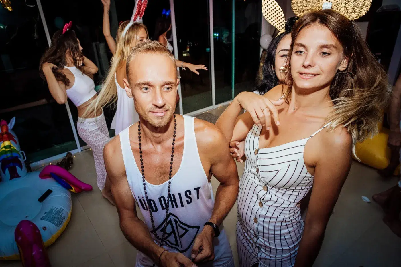 White Party — a birthday at a private villa in Phuket — photo 21