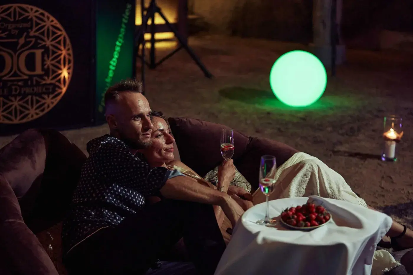 Romantic dinner on the beach in Phuket — photo 1