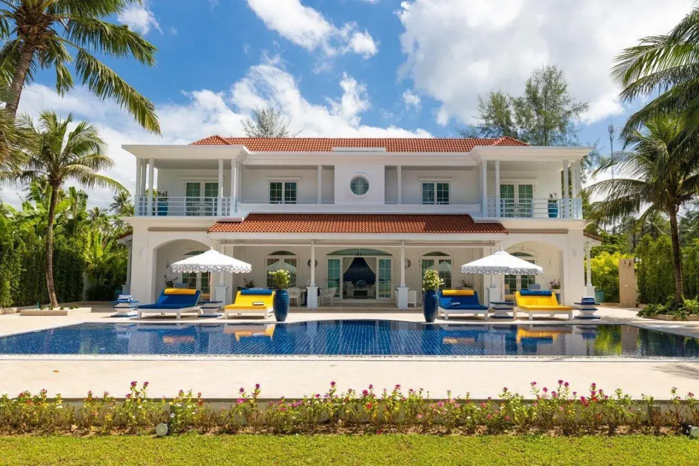 Villa N12, Private islands