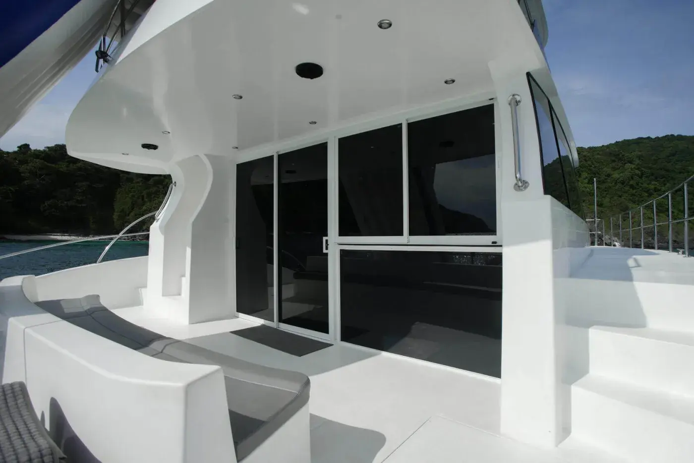 Yacht Y4, Chalong Pier