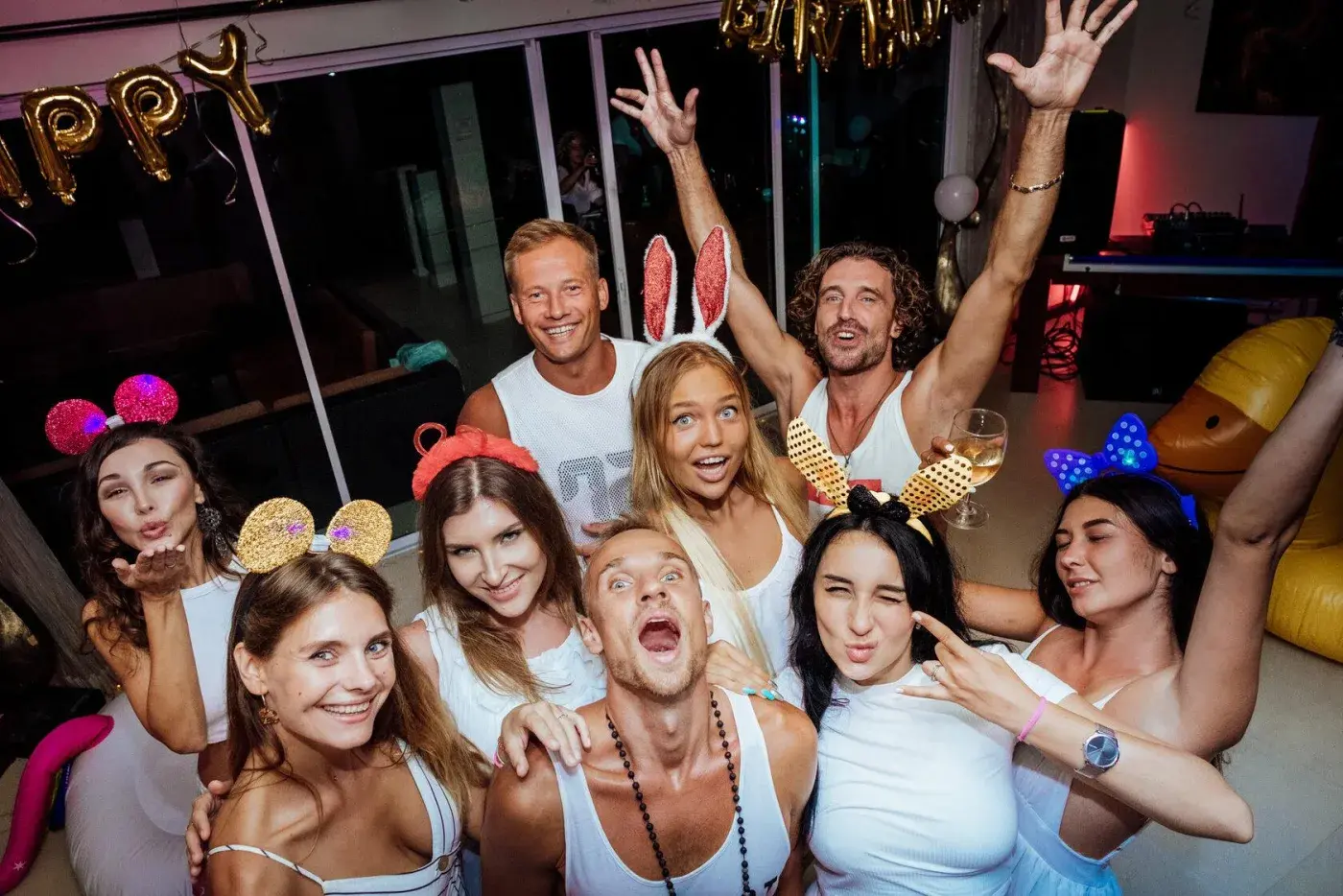 White Party — a birthday at a private villa in Phuket — photo 26