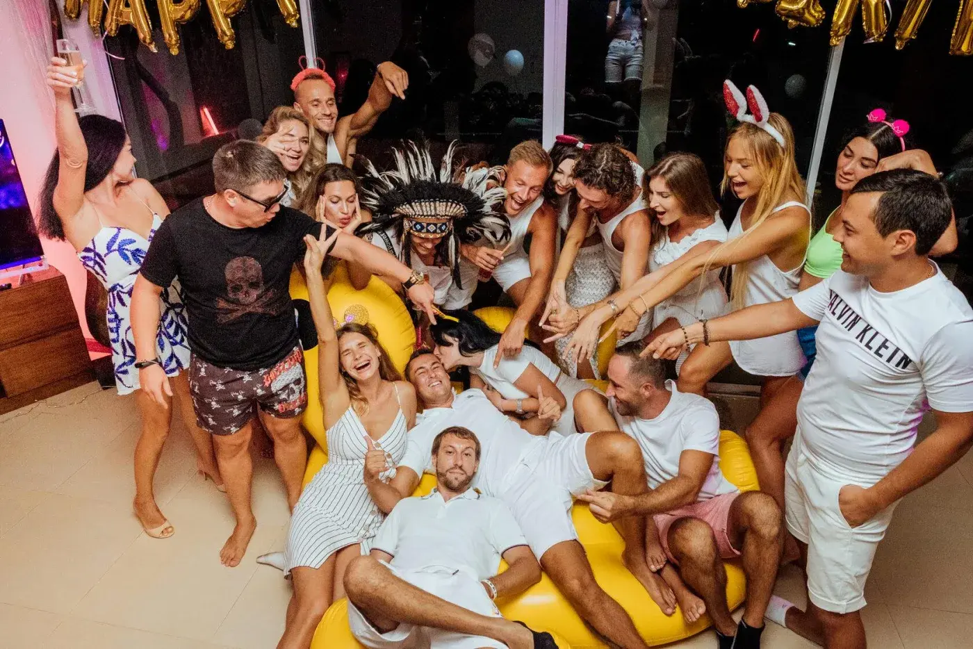 White Party — a birthday at a private villa in Phuket — photo 4