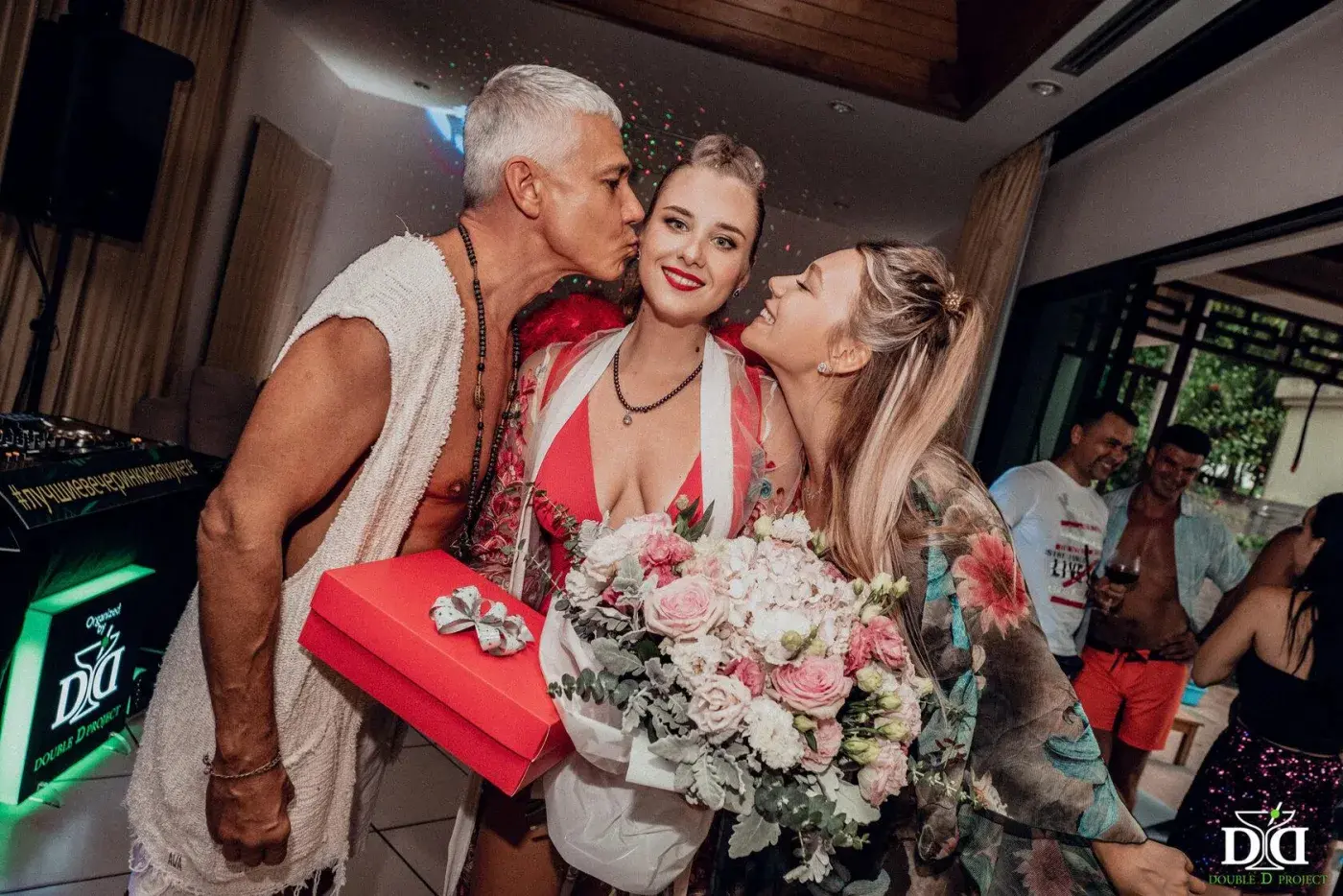 Alice Birthday Party — a birthday at a villa in Phuket — photo 18