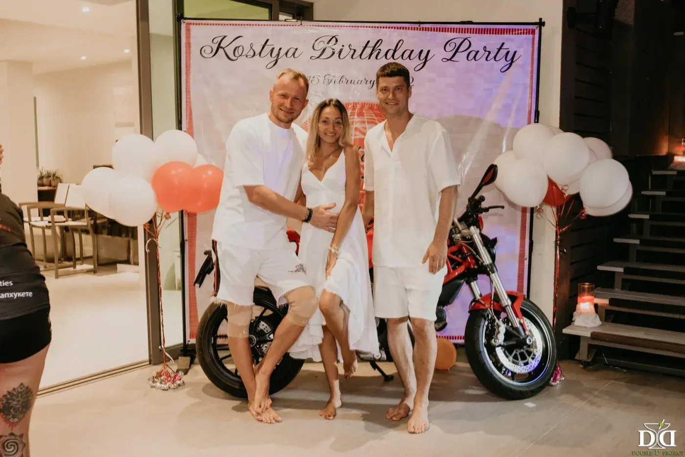 Birthday Party Fedanov——白色着装要求的生日派对 — 照片 21