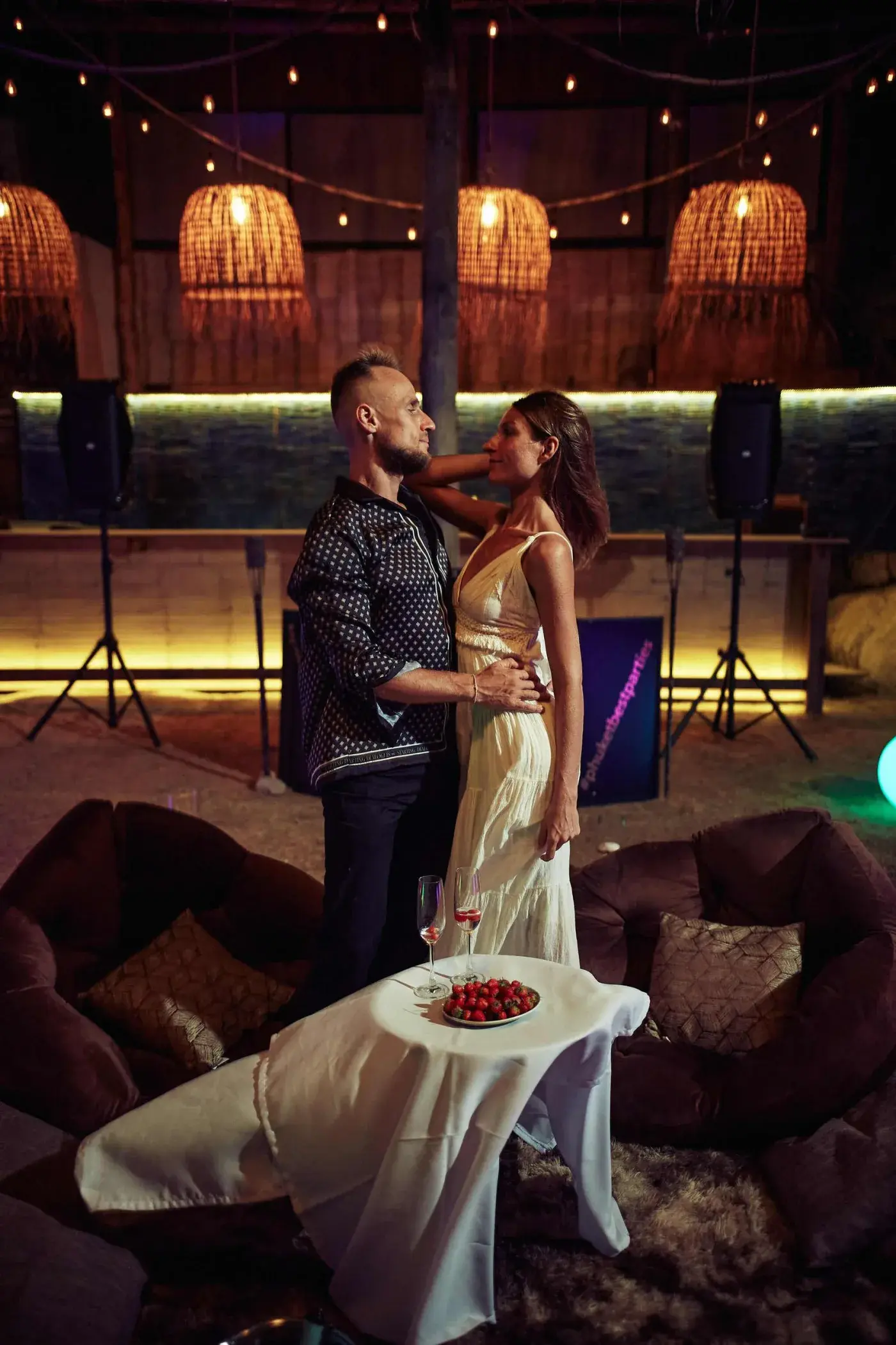 Romantic dinner on the beach in Phuket — photo 4