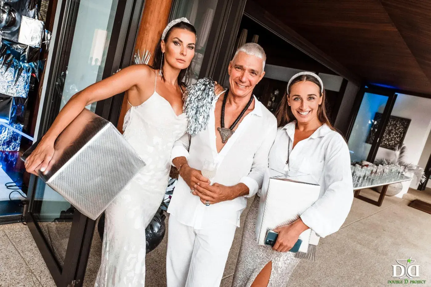 Sedoy Silver Birthday Party — a silver dress code birthday — photo 8