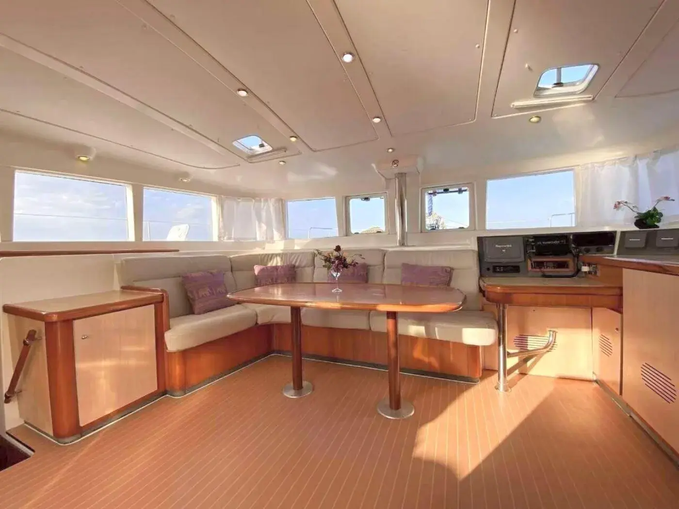 Yacht Y2, Chalong Pier