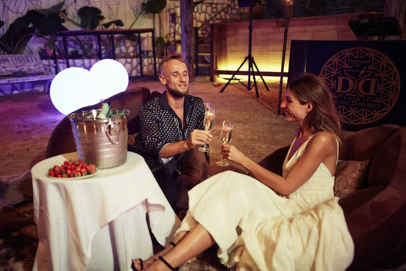 Romantic dinner on the beach in Phuket — photo 2